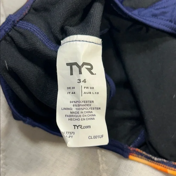 TYR one piece swimsuit - Picture 8 of 8